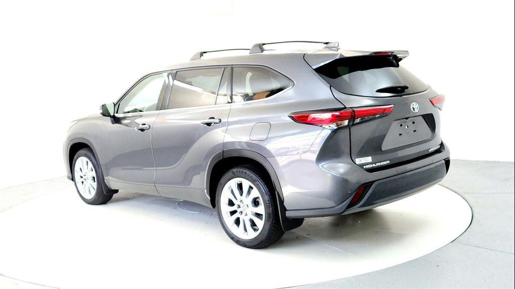 used 2023 Toyota Highlander car, priced at $41,985