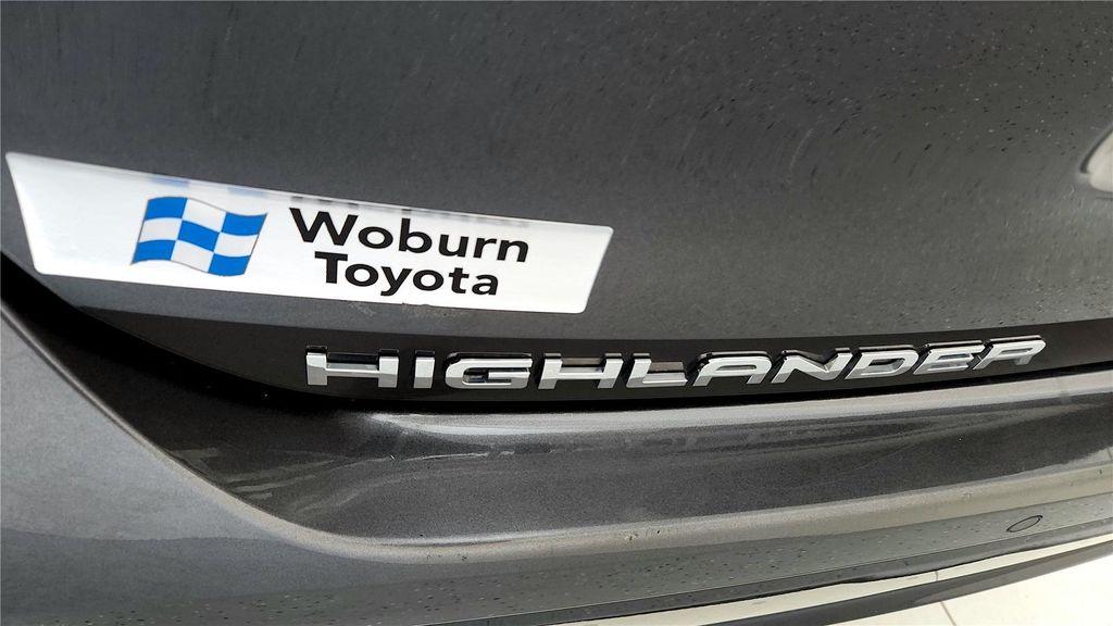 used 2023 Toyota Highlander car, priced at $41,985