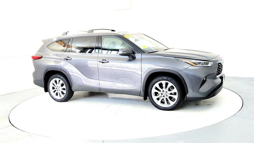 used 2023 Toyota Highlander car, priced at $41,985