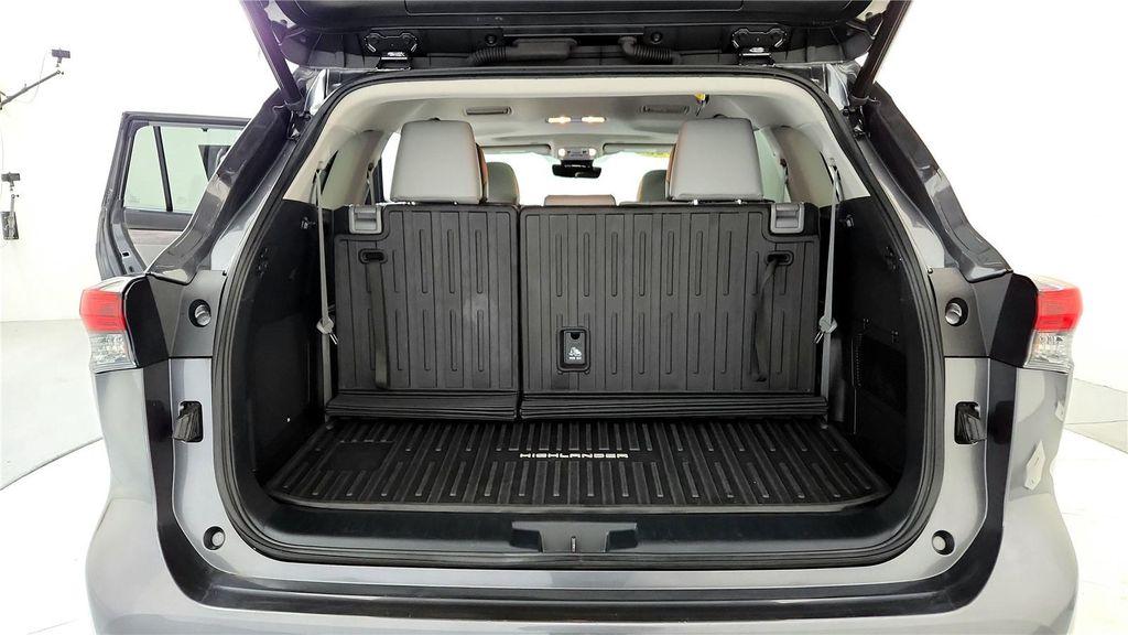 used 2023 Toyota Highlander car, priced at $41,985