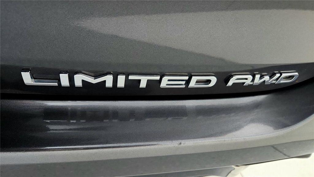 used 2023 Toyota Highlander car, priced at $41,985