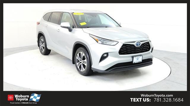 used 2022 Toyota Highlander Hybrid car, priced at $34,985