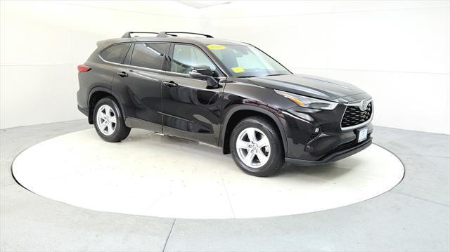 used 2022 Toyota Highlander car, priced at $32,985