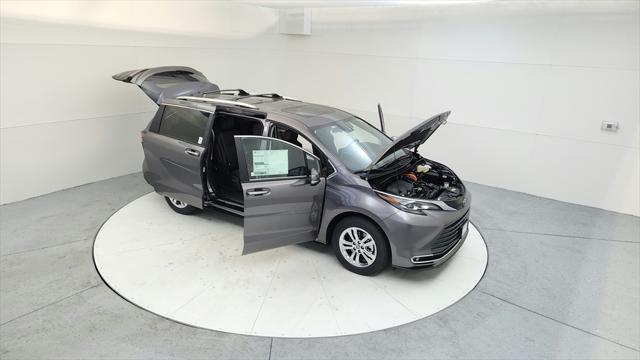 new 2024 Toyota Sienna car, priced at $58,309