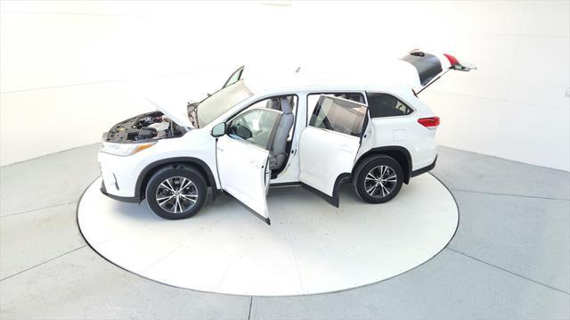 used 2019 Toyota Highlander Hybrid car, priced at $25,595