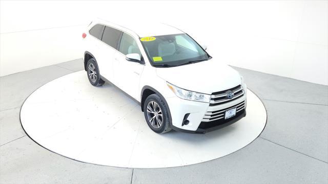 used 2019 Toyota Highlander Hybrid car, priced at $25,595