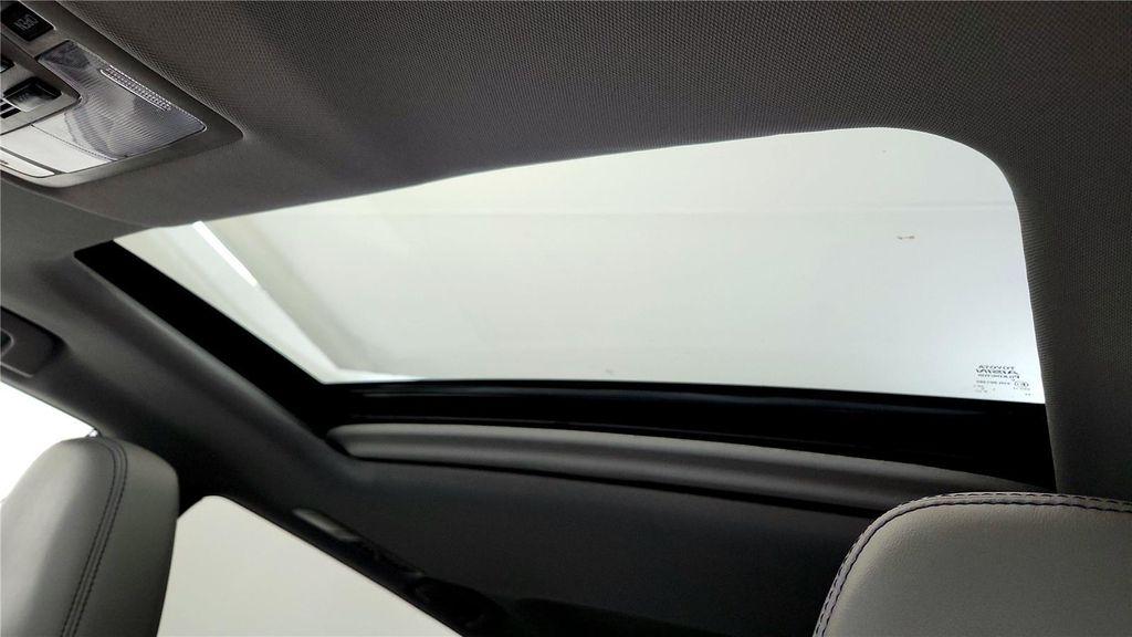 used 2019 Toyota Highlander car, priced at $27,985