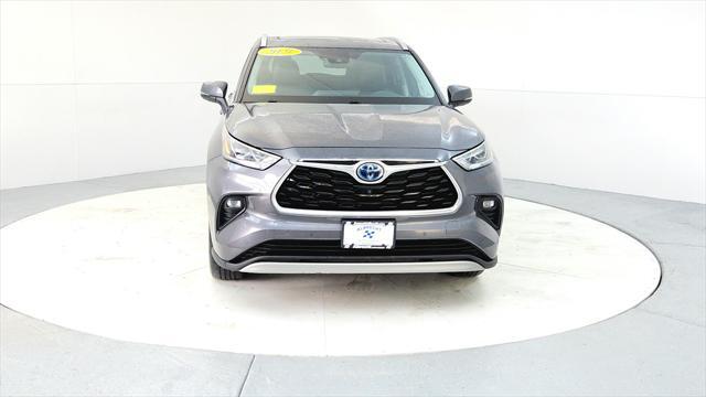 used 2021 Toyota Highlander Hybrid car, priced at $40,985