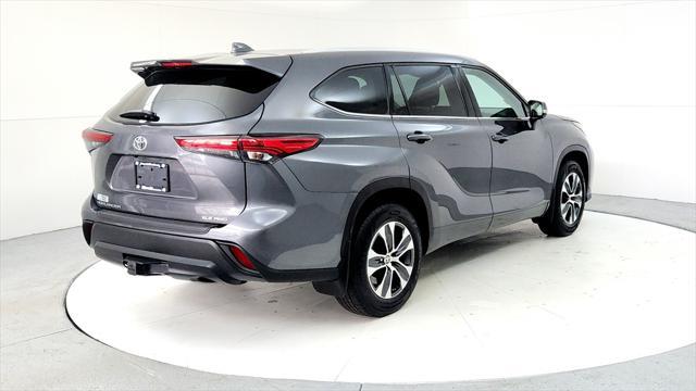 used 2021 Toyota Highlander car, priced at $34,795