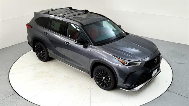 used 2023 Toyota Highlander car, priced at $44,985