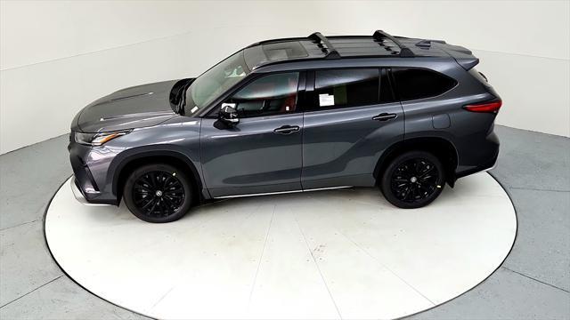 used 2023 Toyota Highlander car, priced at $44,985