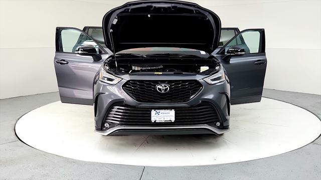 used 2023 Toyota Highlander car, priced at $44,985