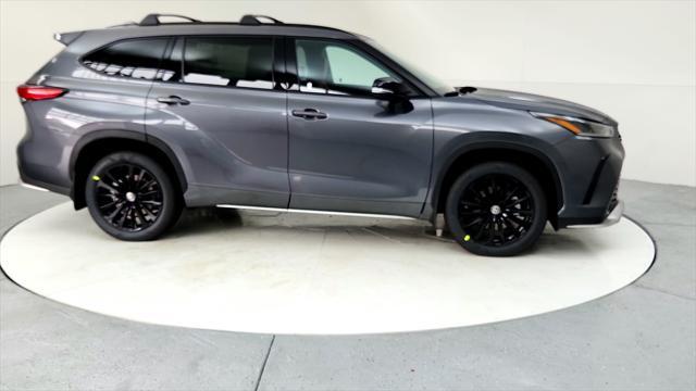used 2023 Toyota Highlander car, priced at $44,985