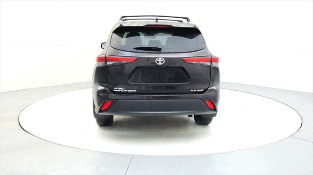 used 2021 Toyota Highlander car, priced at $36,395