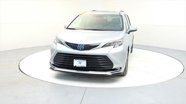 used 2023 Toyota Sienna car, priced at $45,985