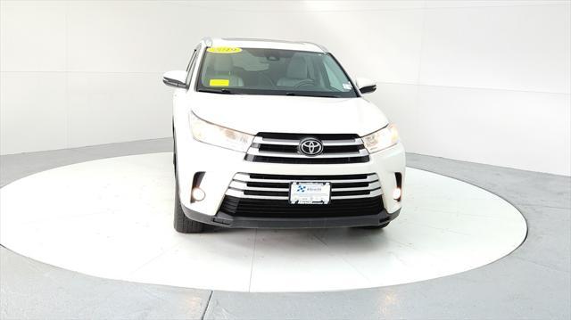 used 2019 Toyota Highlander car, priced at $28,985