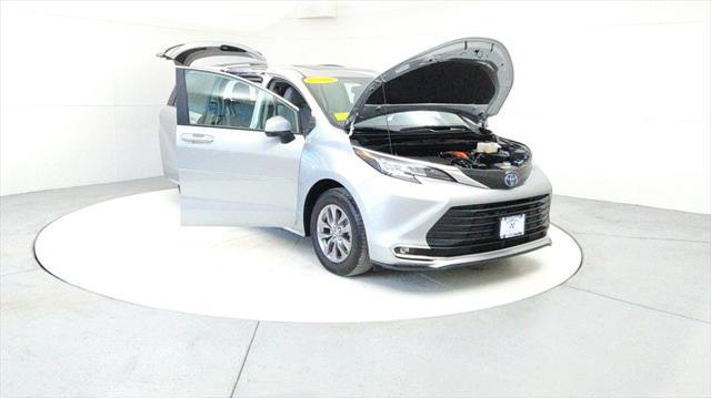 used 2023 Toyota Sienna car, priced at $44,985