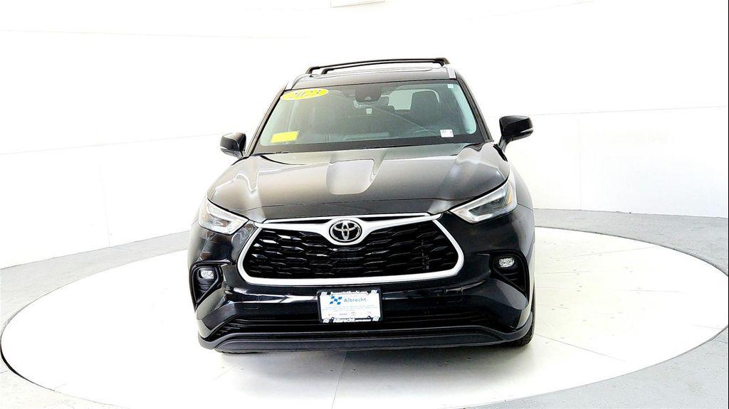 used 2023 Toyota Highlander car, priced at $42,985