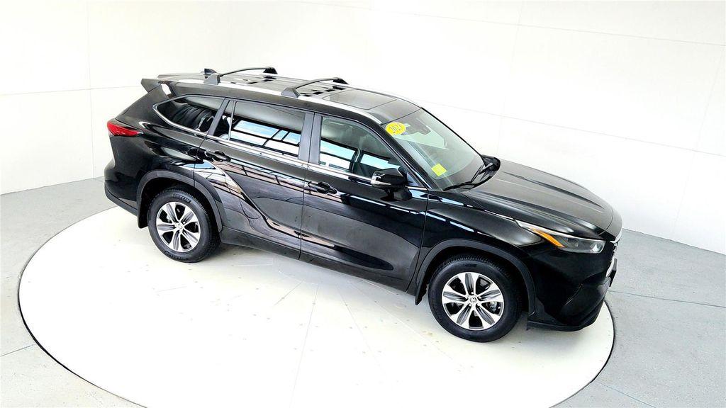 used 2023 Toyota Highlander car, priced at $42,985