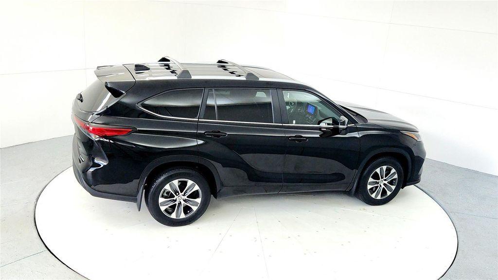 used 2023 Toyota Highlander car, priced at $42,985