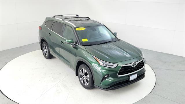 used 2023 Toyota Highlander car, priced at $41,985