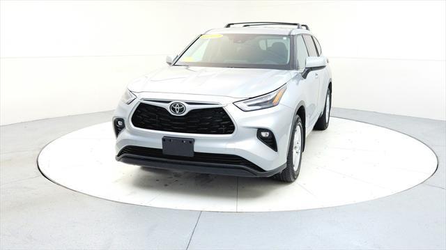 used 2022 Toyota Highlander car, priced at $32,985