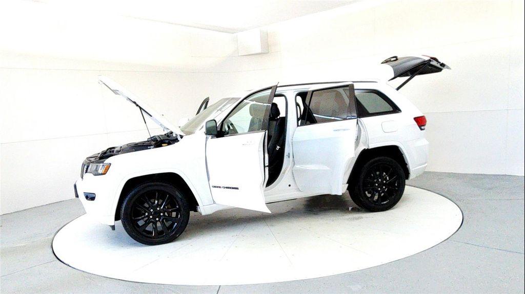 used 2018 Jeep Grand Cherokee car, priced at $21,495