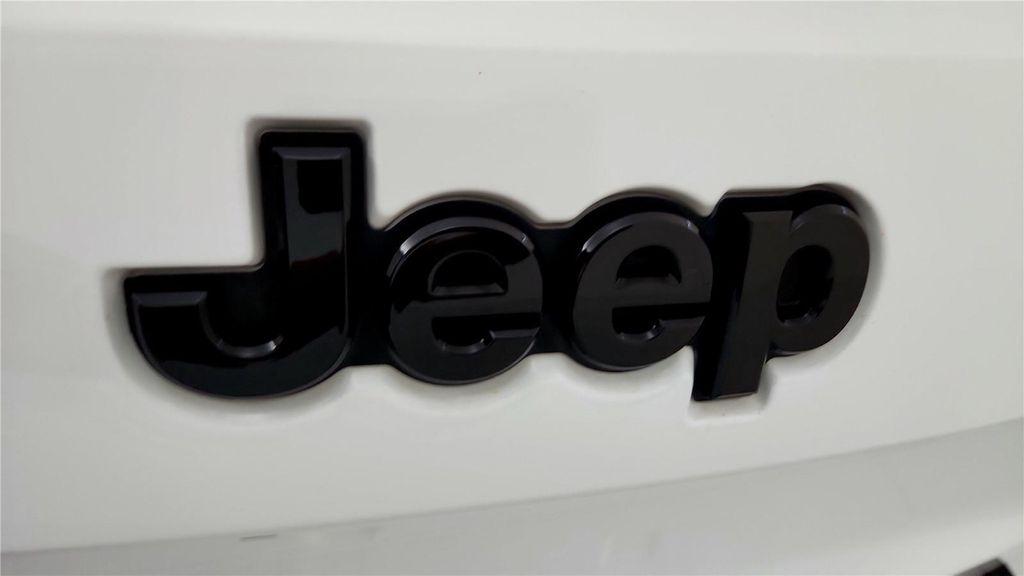 used 2018 Jeep Grand Cherokee car, priced at $21,495