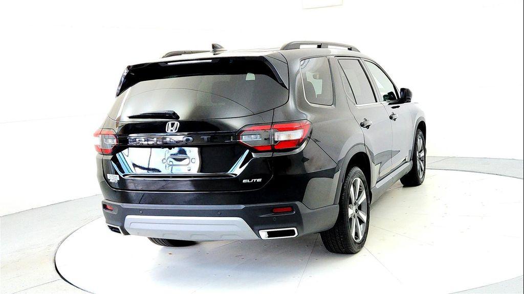 used 2025 Honda Pilot car, priced at $46,985