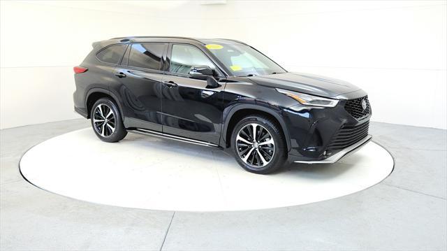 used 2021 Toyota Highlander car, priced at $38,985