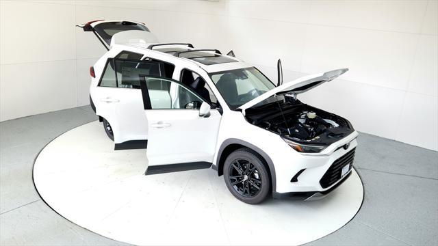 new 2025 Toyota Grand Highlander car, priced at $58,732