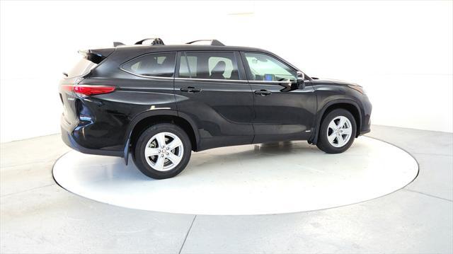 used 2023 Toyota Highlander Hybrid car, priced at $39,695