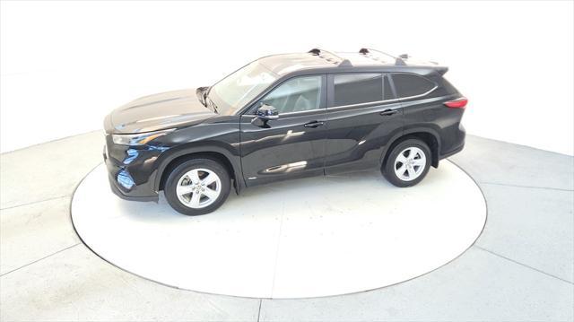 used 2023 Toyota Highlander Hybrid car, priced at $39,695