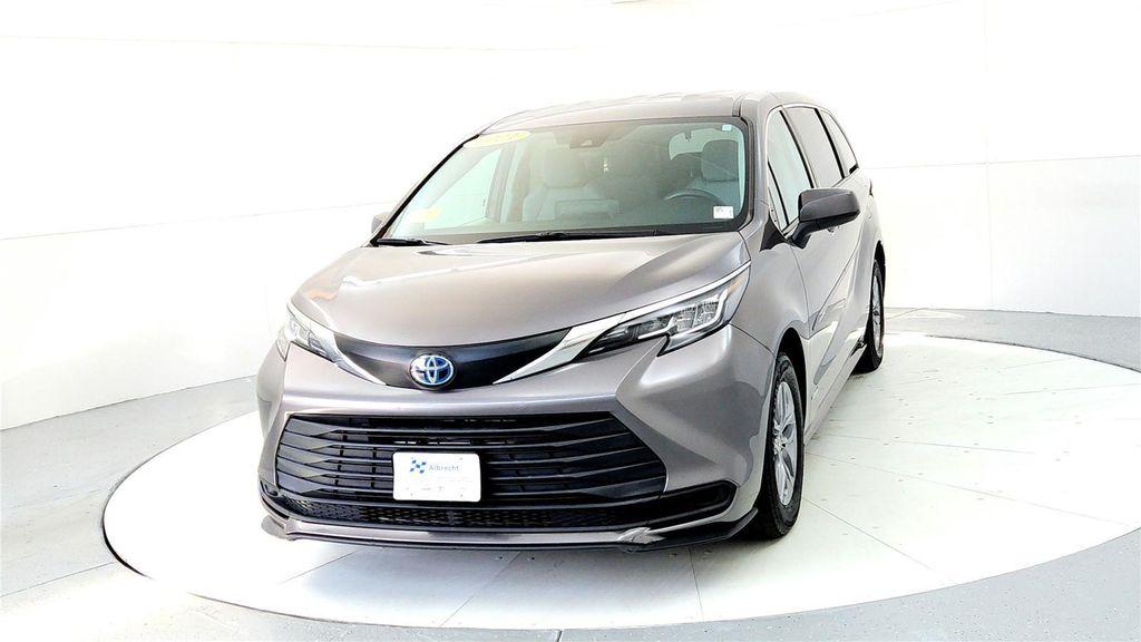 used 2021 Toyota Sienna car, priced at $33,985
