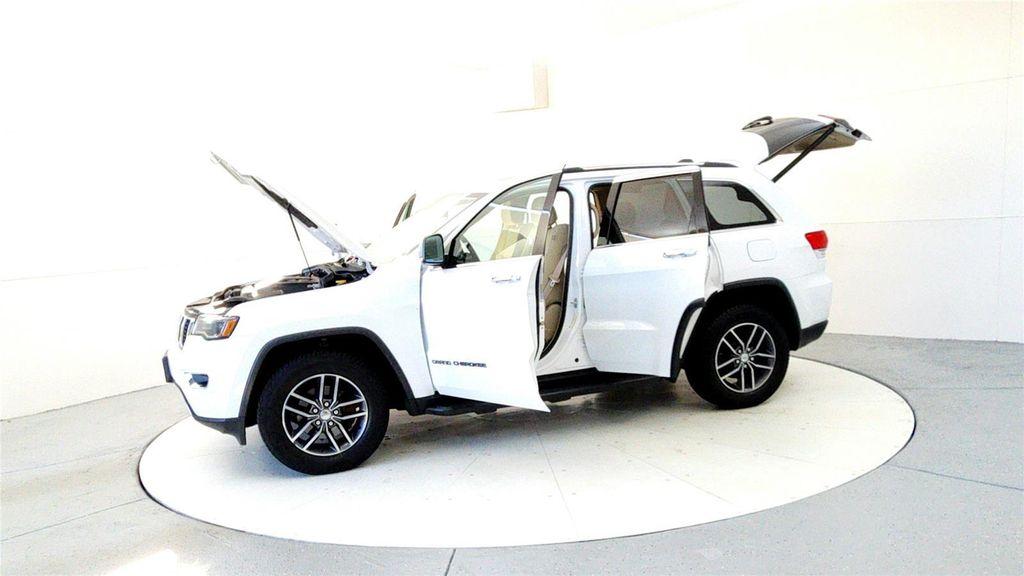 used 2018 Jeep Grand Cherokee car, priced at $18,985