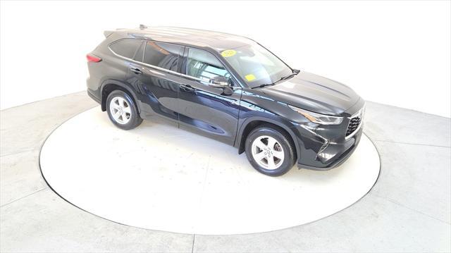 used 2021 Toyota Highlander car, priced at $28,495