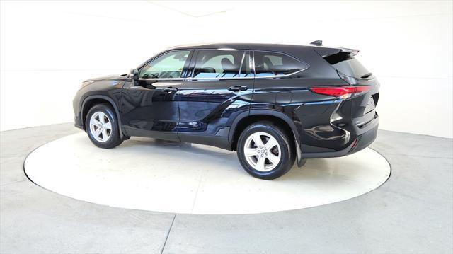 used 2021 Toyota Highlander car, priced at $28,495