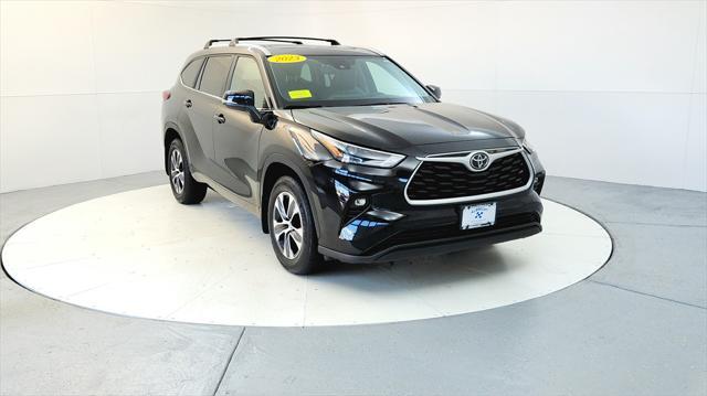 used 2023 Toyota Highlander car, priced at $38,895