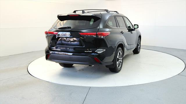 used 2023 Toyota Highlander car, priced at $38,895