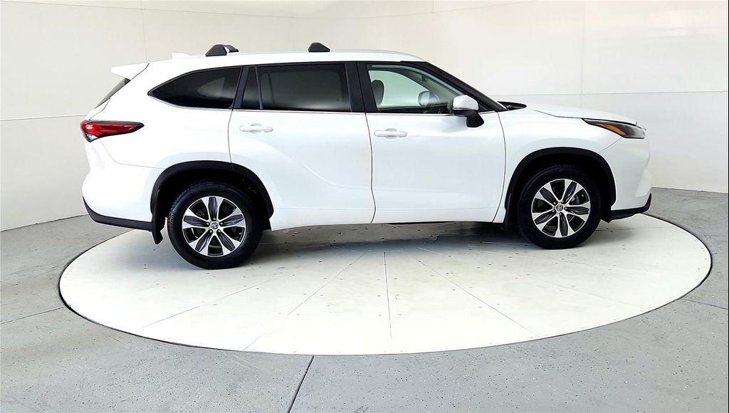 used 2023 Toyota Highlander car, priced at $40,985