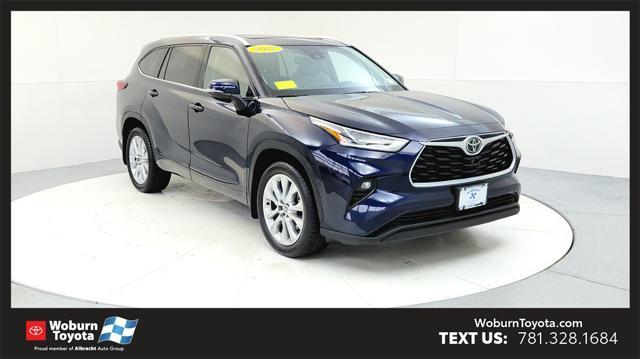 used 2022 Toyota Highlander car, priced at $39,595