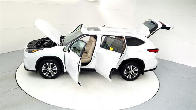 used 2023 Toyota Highlander car, priced at $38,975