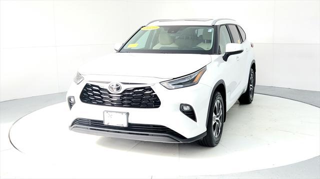 used 2023 Toyota Highlander car, priced at $38,975