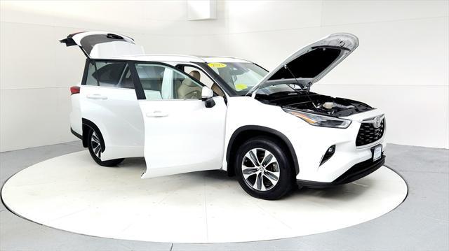 used 2023 Toyota Highlander car, priced at $38,975