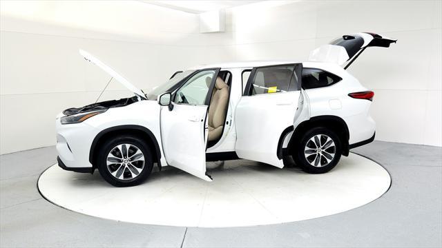 used 2023 Toyota Highlander car, priced at $38,975