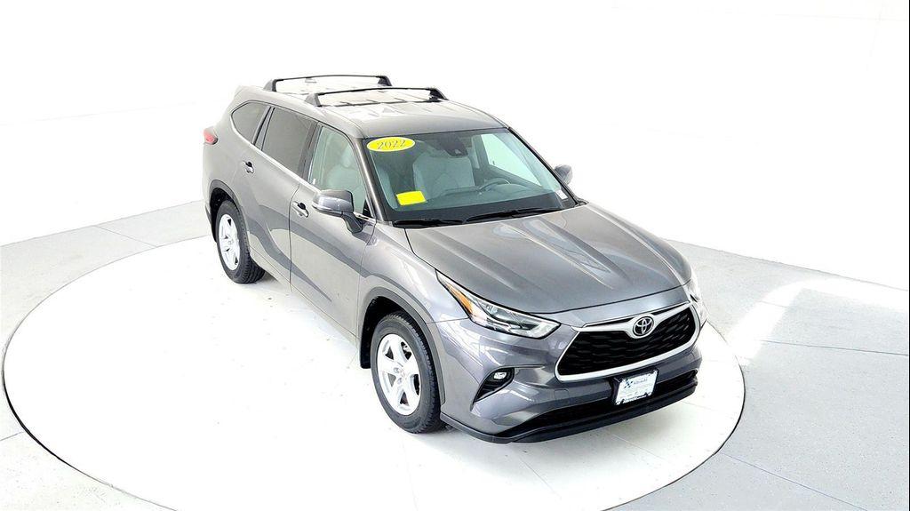 used 2022 Toyota Highlander car, priced at $32,495