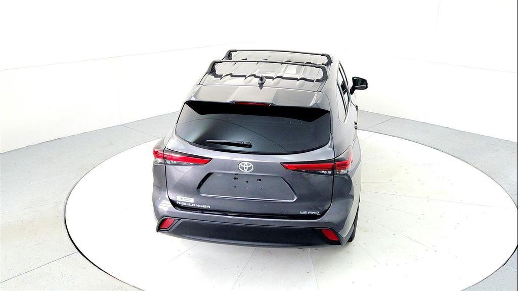 used 2022 Toyota Highlander car, priced at $32,495