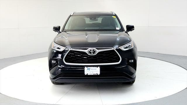 new 2025 Toyota Highlander Hybrid car, priced at $53,613