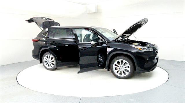new 2025 Toyota Highlander Hybrid car, priced at $53,613