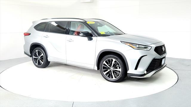 used 2022 Toyota Highlander car, priced at $39,695